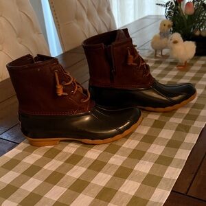 Sperry Brown and Black Ankle Boots
